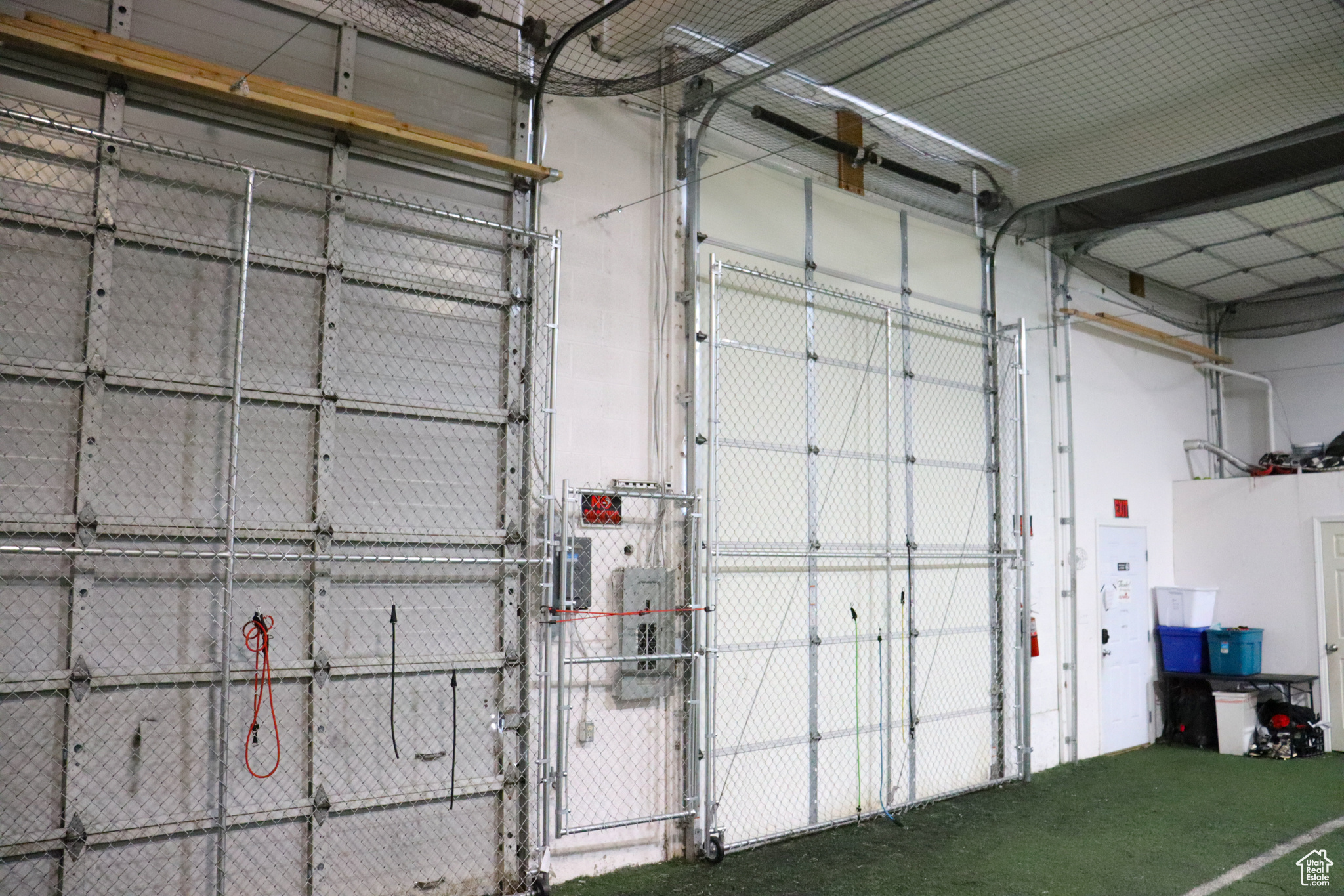 CACHE PINES - Commercial Sale