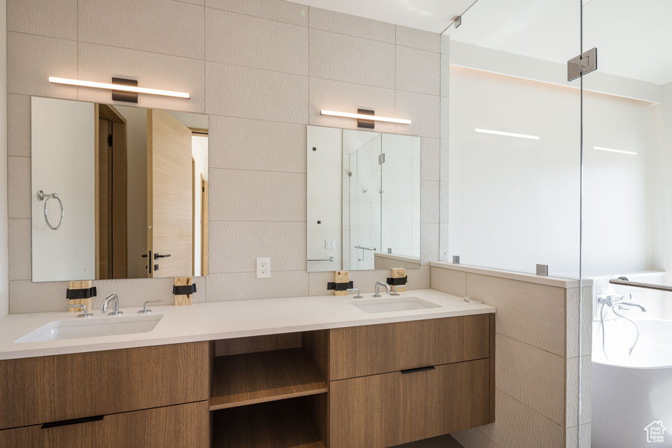 LIONSBACK RESORT - Residential