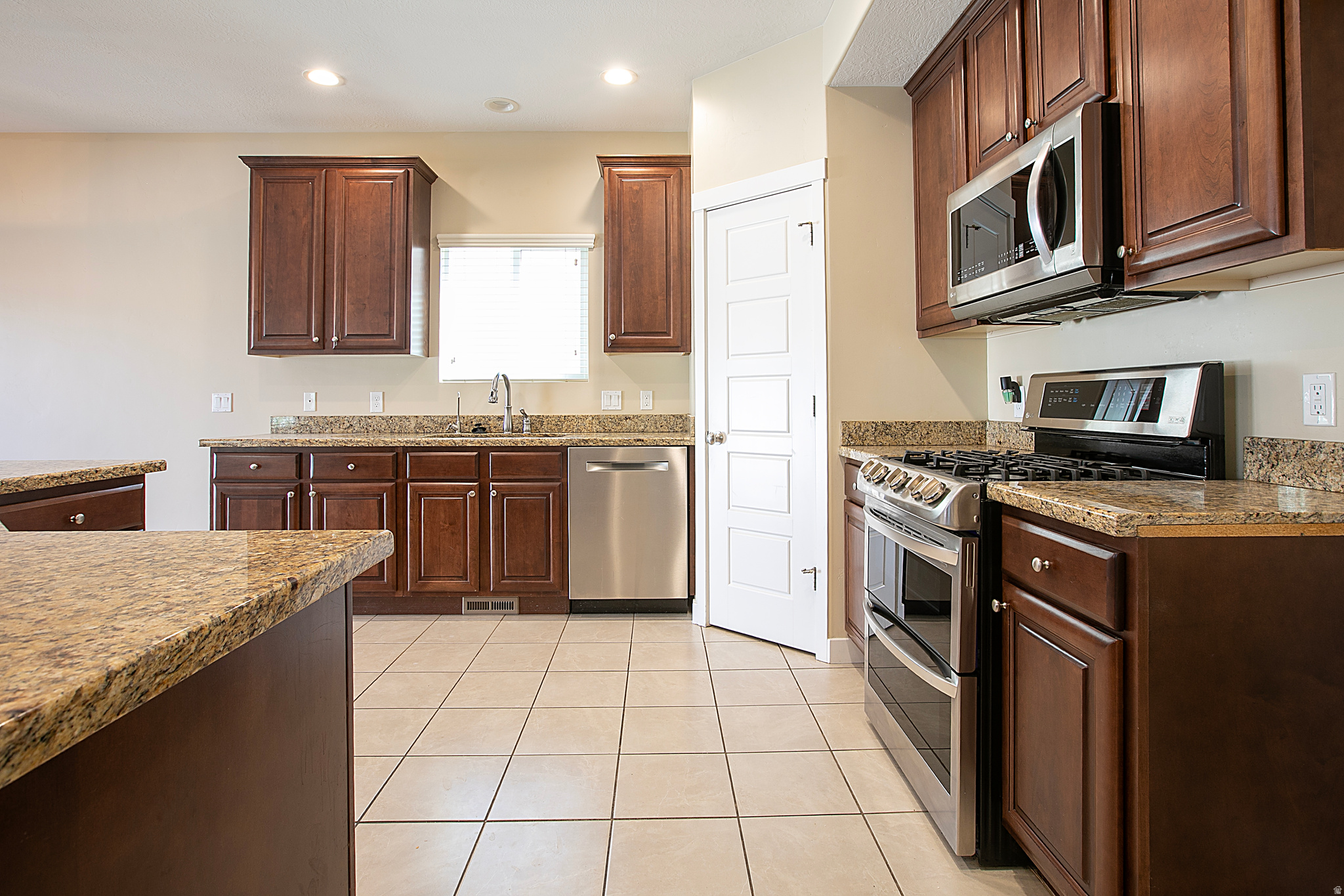 CHERRY HEIGHTS - Residential