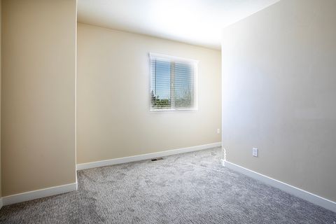 Tiny photo for 1203 E ROMA DR, Fruit Heights, UT 84037 (MLS # 2148044)