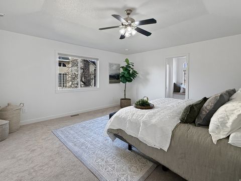 Tiny photo for 1459 E 5600 S, South Ogden, UT 84403 (MLS # 2122343)