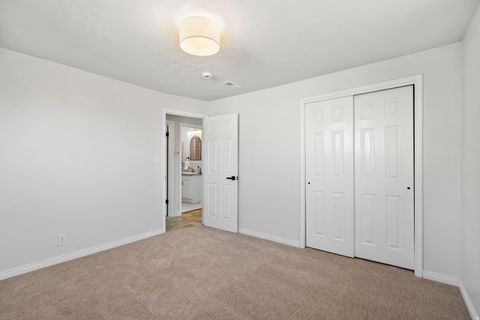 Tiny photo for 463 N 200 W, Clearfield, UT 84015 (MLS # 2130718)