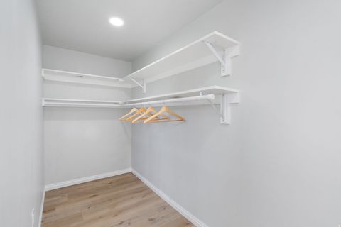 Tiny photo for 463 N 200 W, Clearfield, UT 84015 (MLS # 2130718)