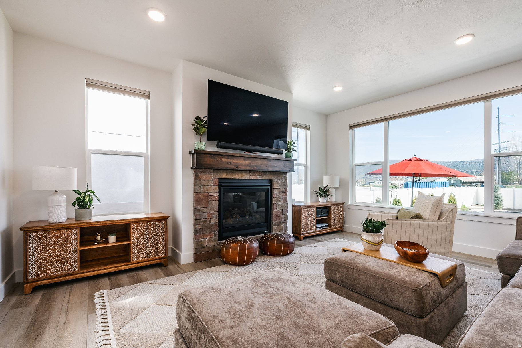 BROOKSIDE - Residential