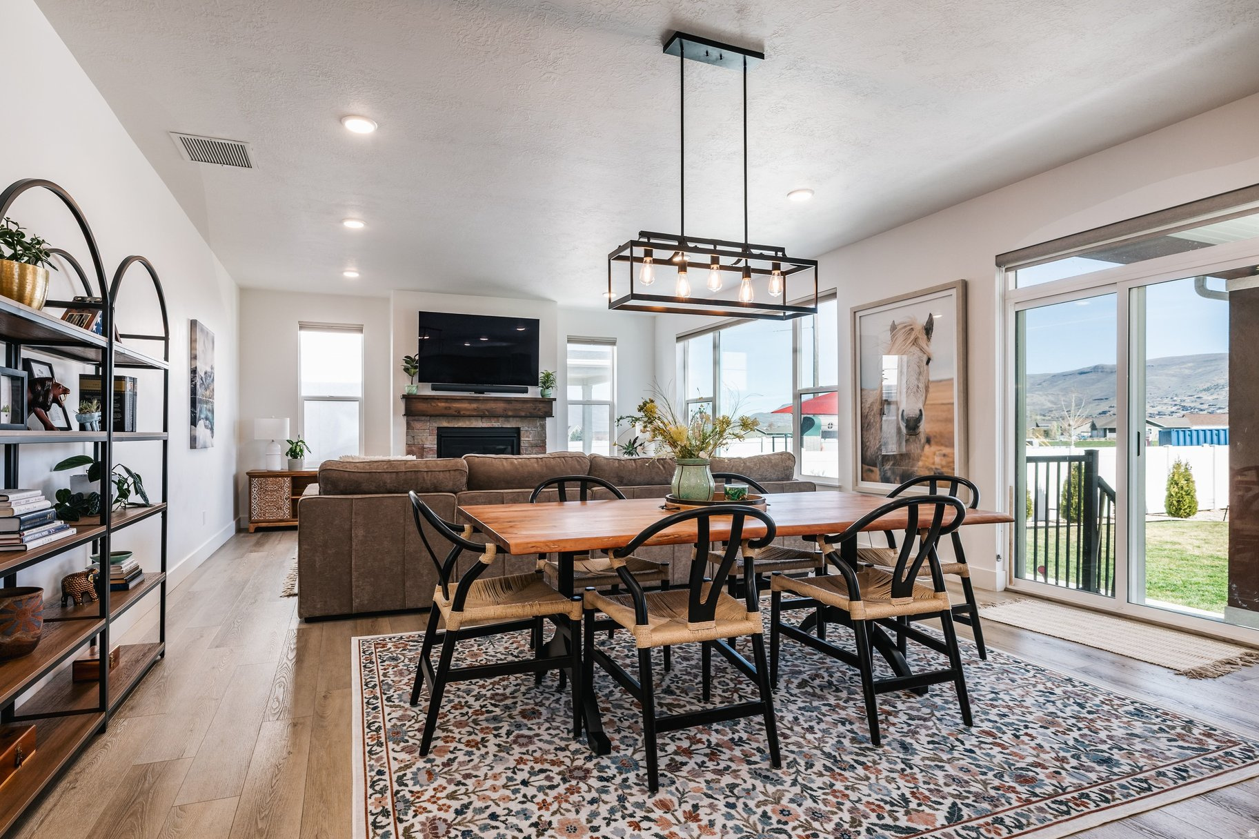 BROOKSIDE - Residential