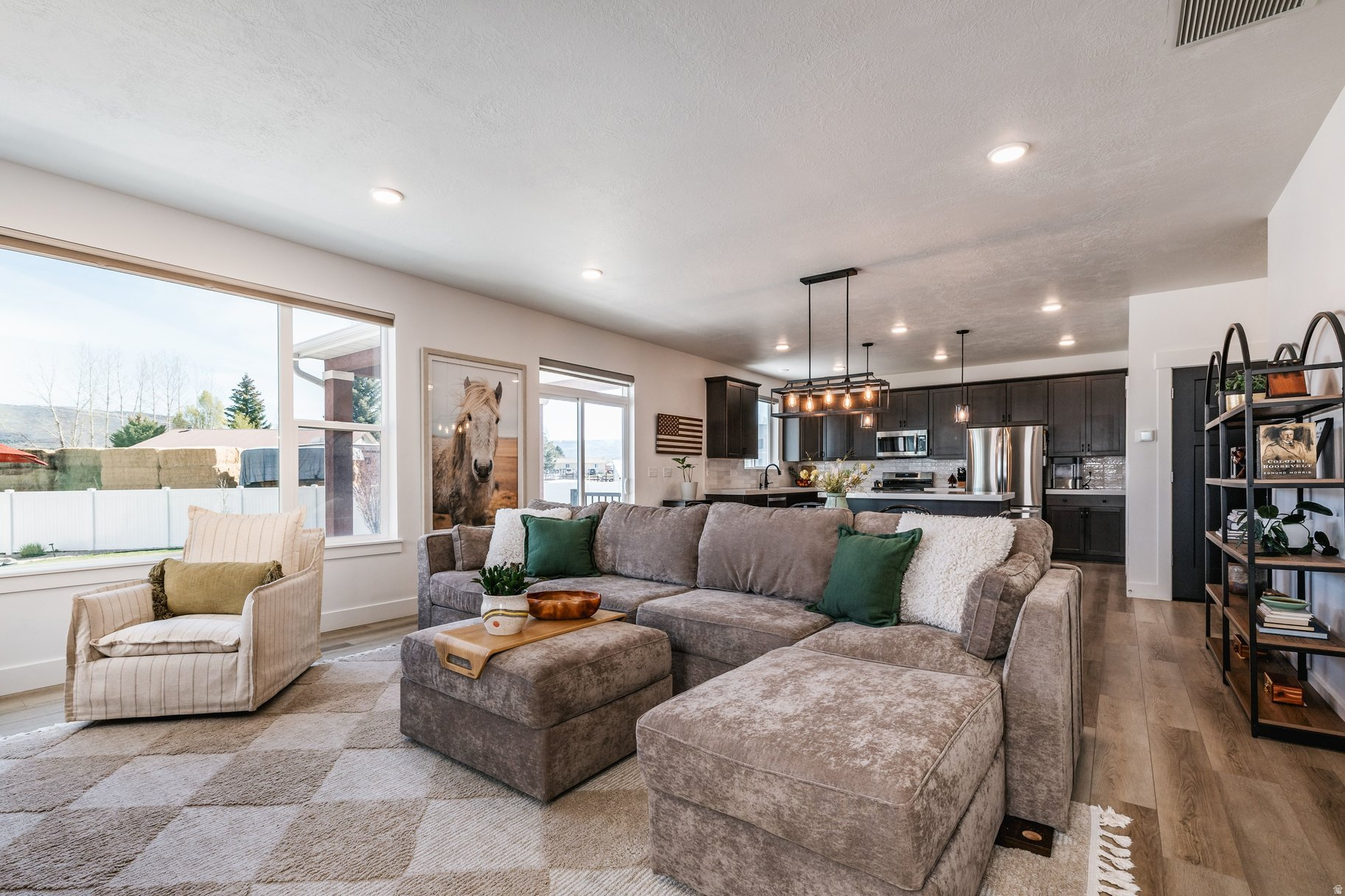 BROOKSIDE - Residential