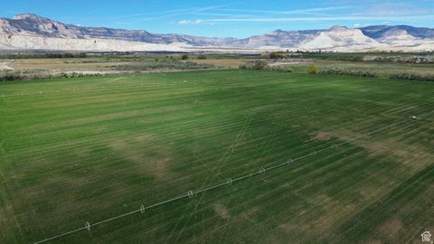 Tiny photo for 790 W 1000 S, Huntington, UT 84528 (MLS # 2154114)