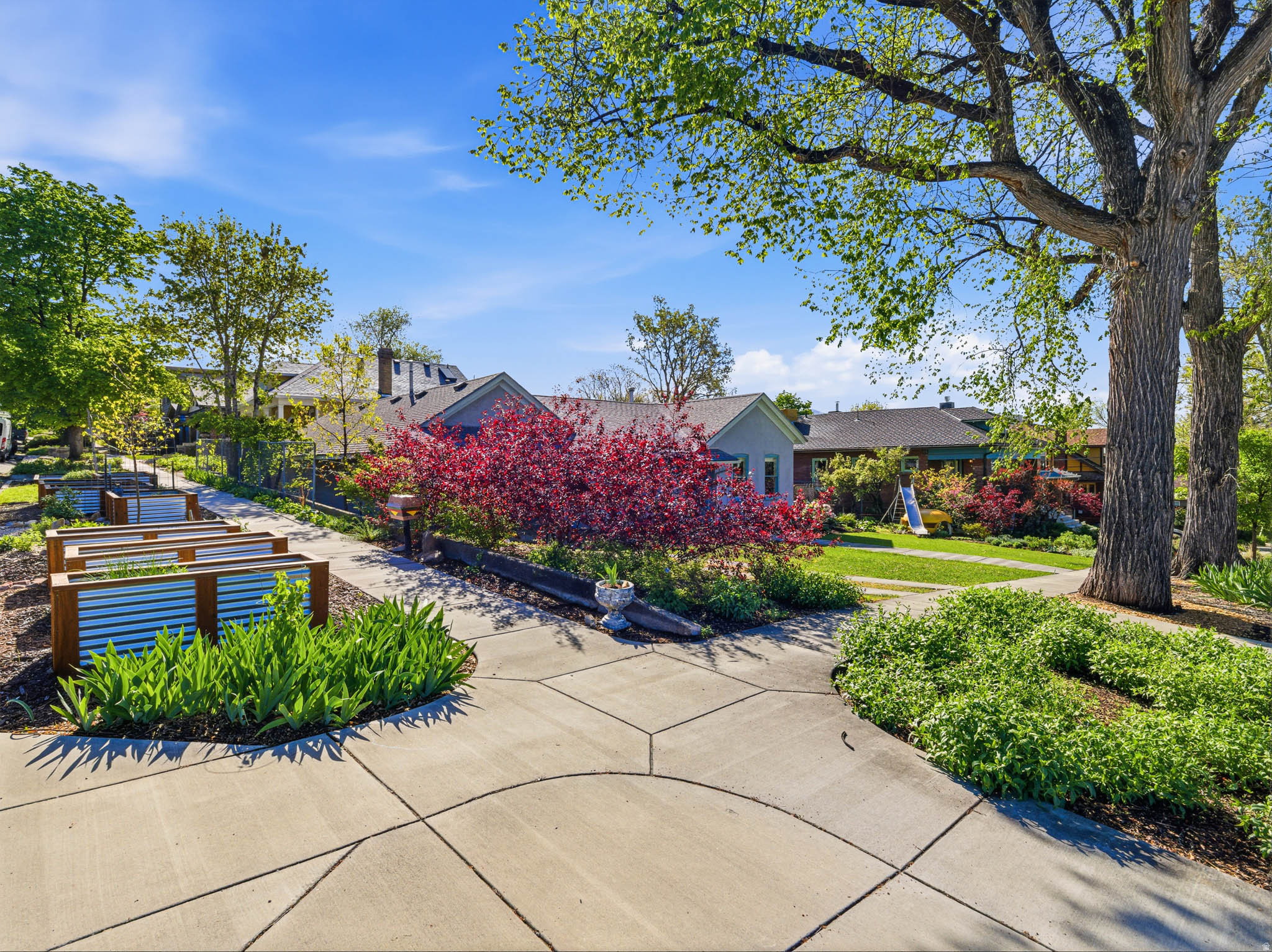 AVENUES - Residential