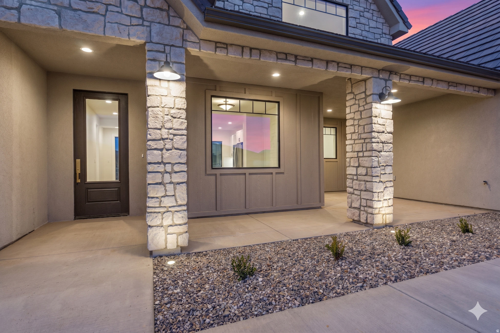 MOUNTAIN VIEW ESTATE OF HURRICANE - Residential