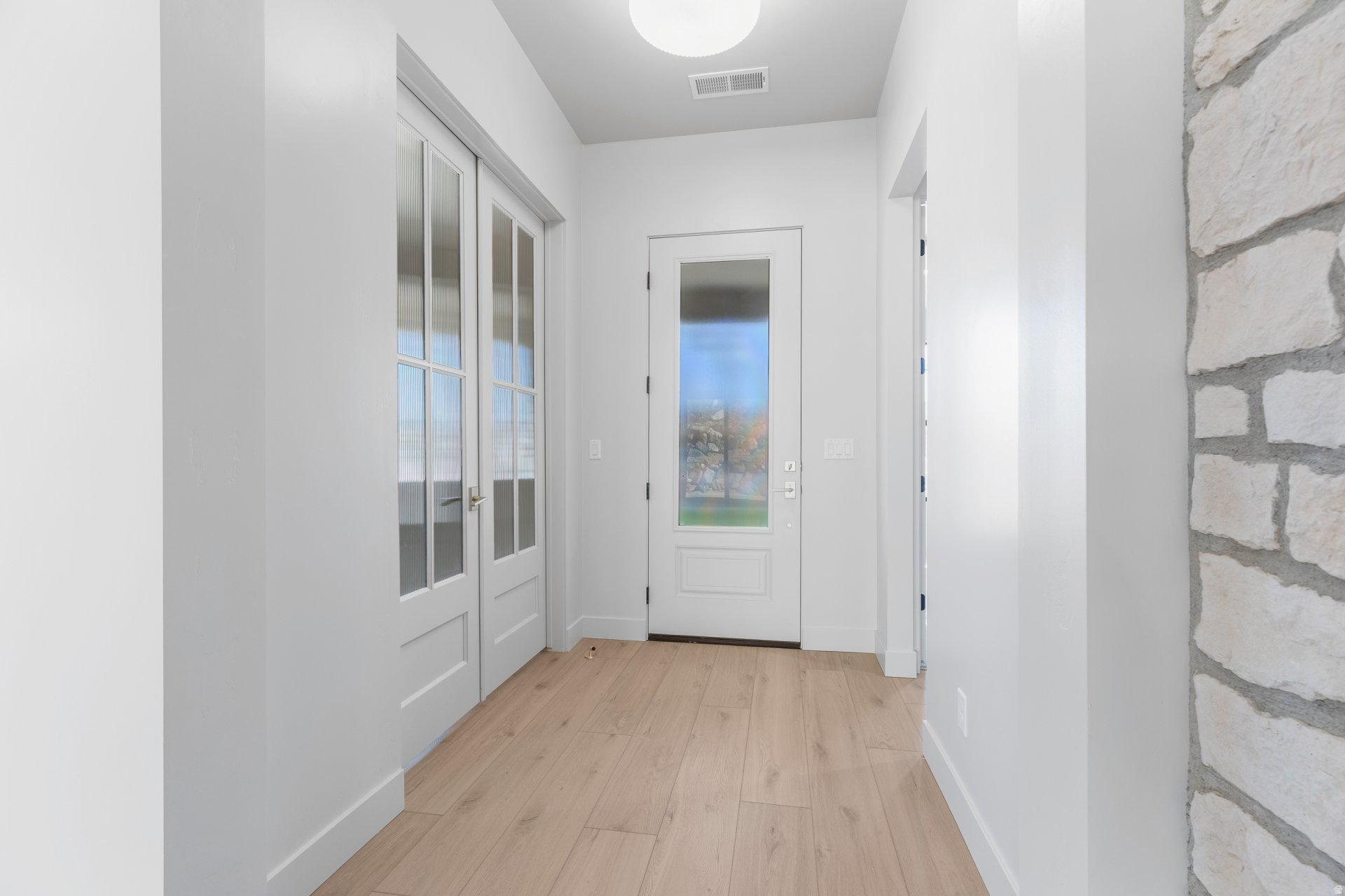 MOUNTAIN VIEW ESTATE OF HURRICANE - Residential