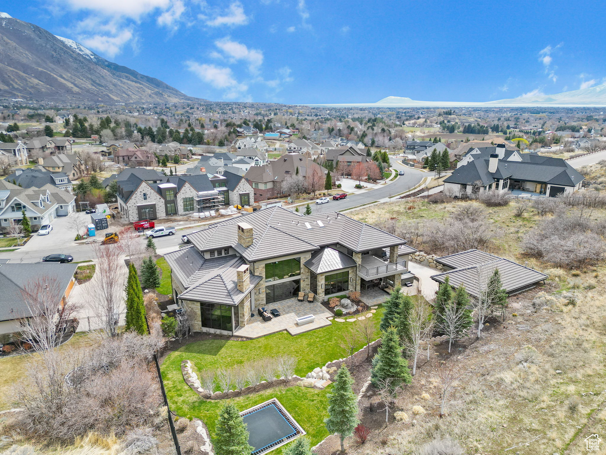 HERITAGE HILLS - Residential