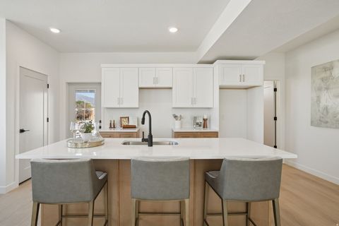Tiny photo for 322 E JESSICA VIEW LN S #14, South Salt Lake, UT 84115 (MLS # 2153276)