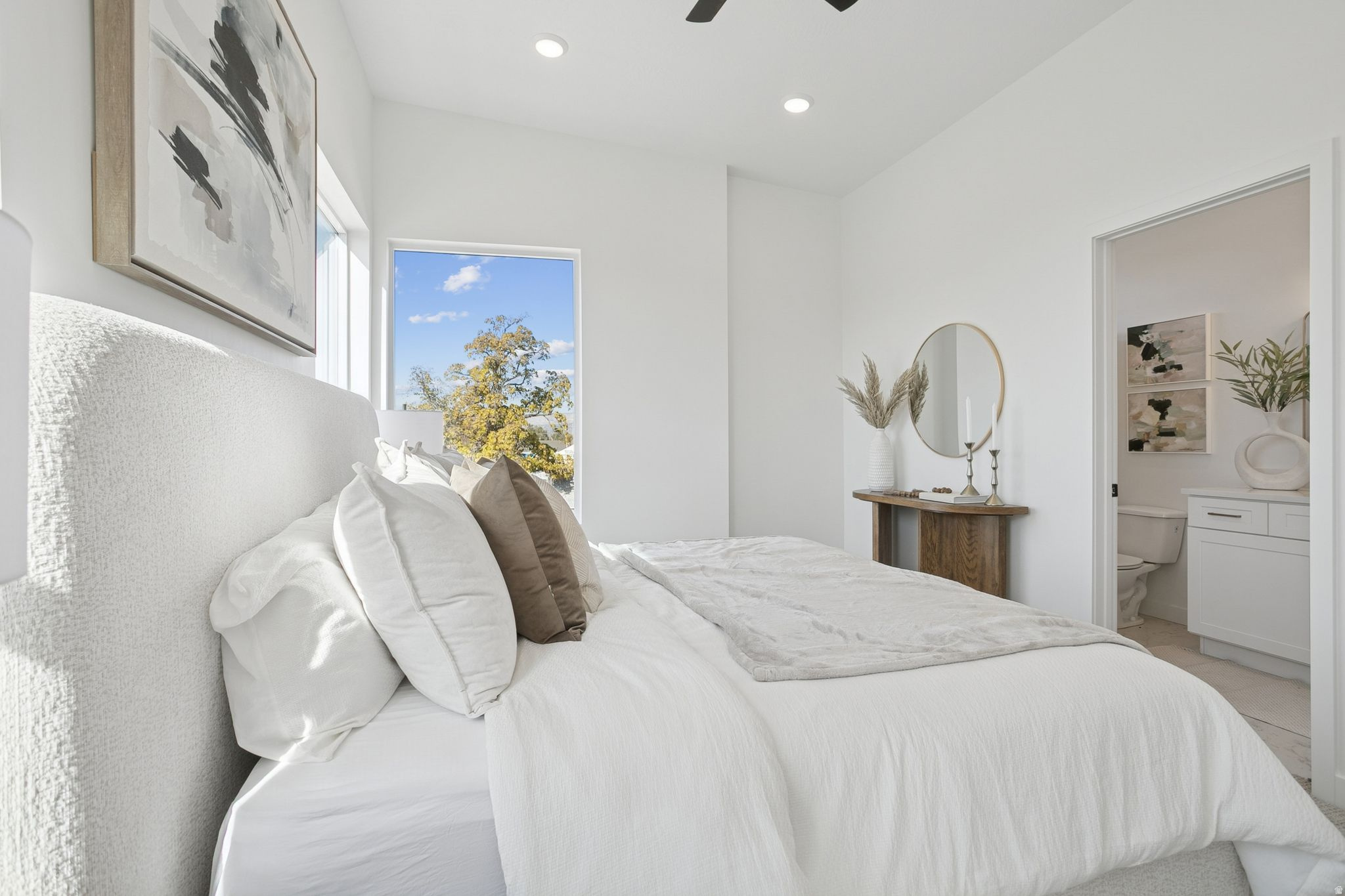 300 LOFTS - Residential