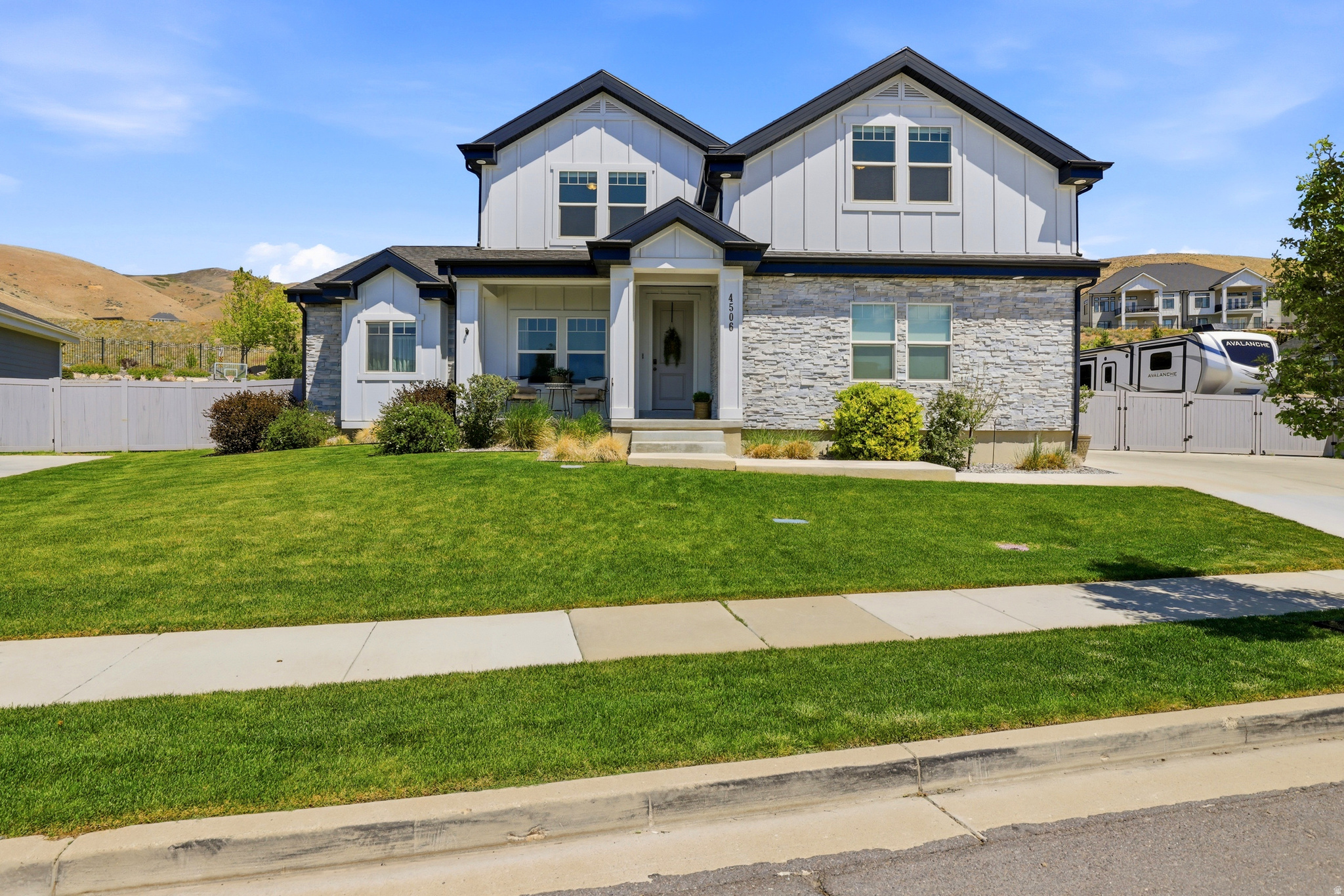 RIDGE - Residential