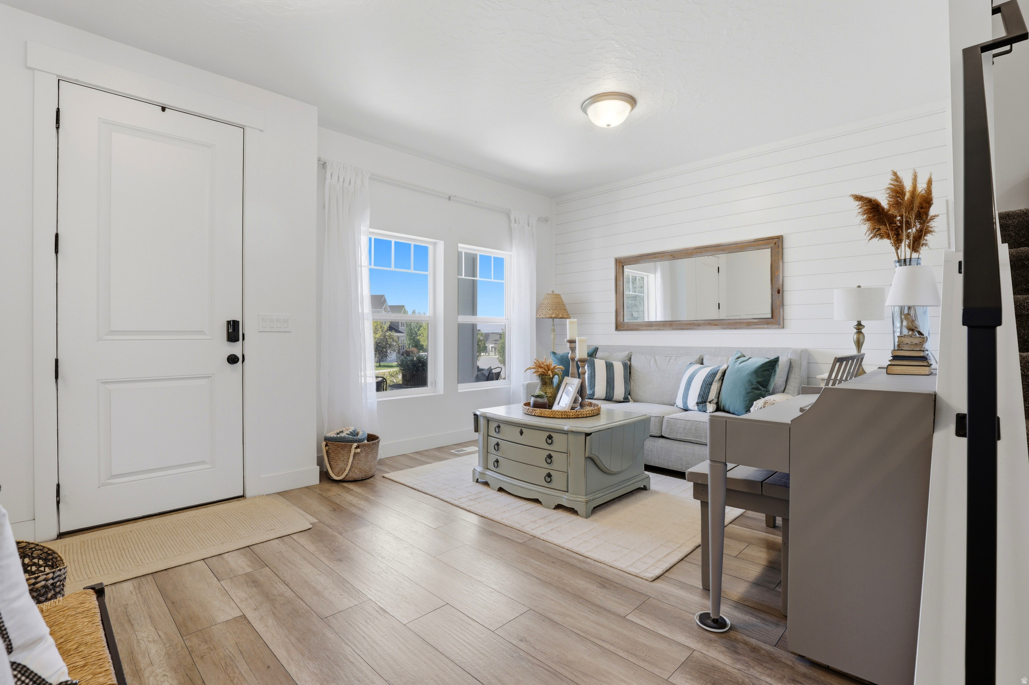 RIDGE - Residential
