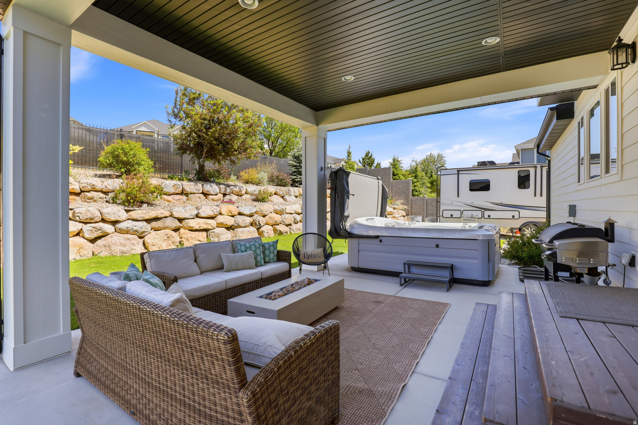 RIDGE - Residential
