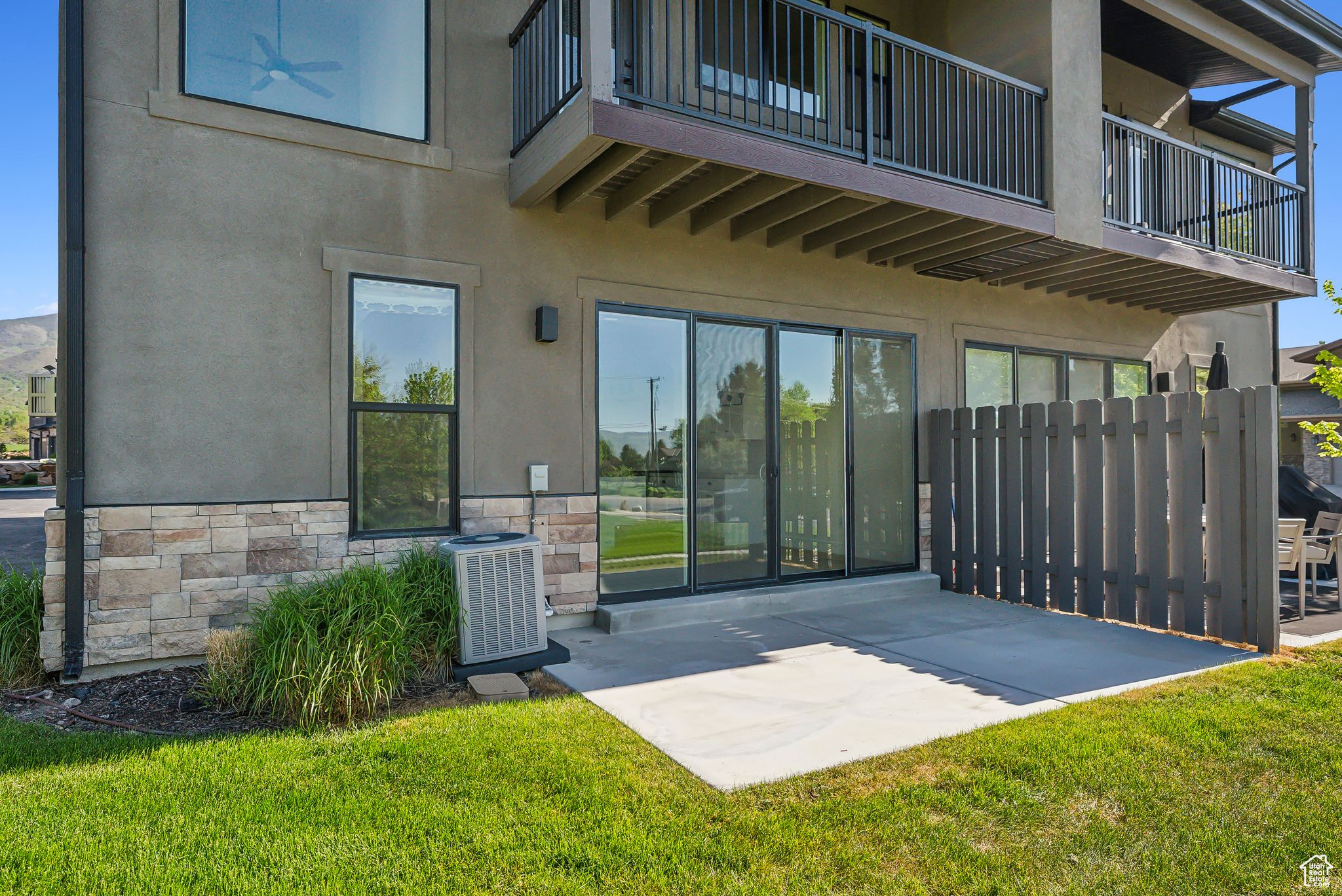 LODGES AT SNAKE CREEK - Residential