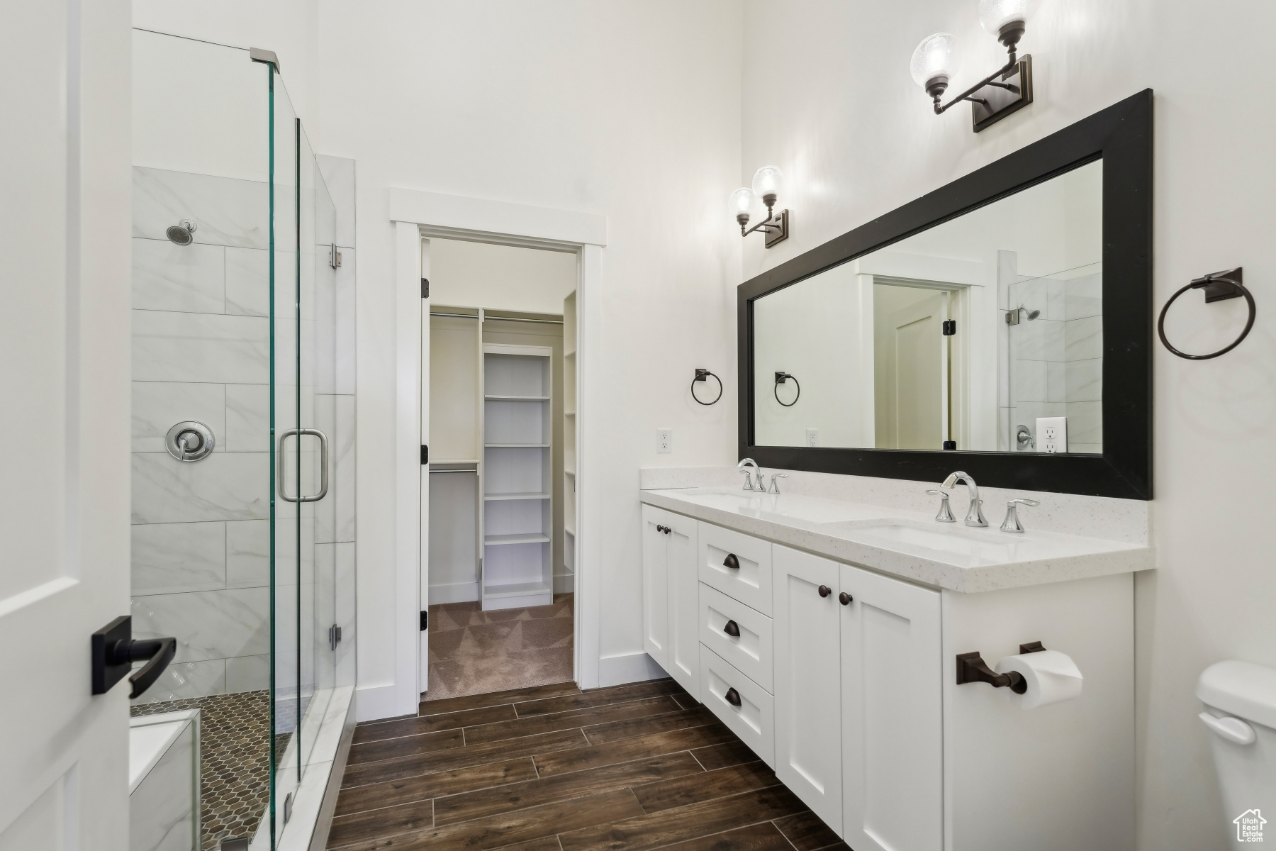 LODGES AT SNAKE CREEK - Residential