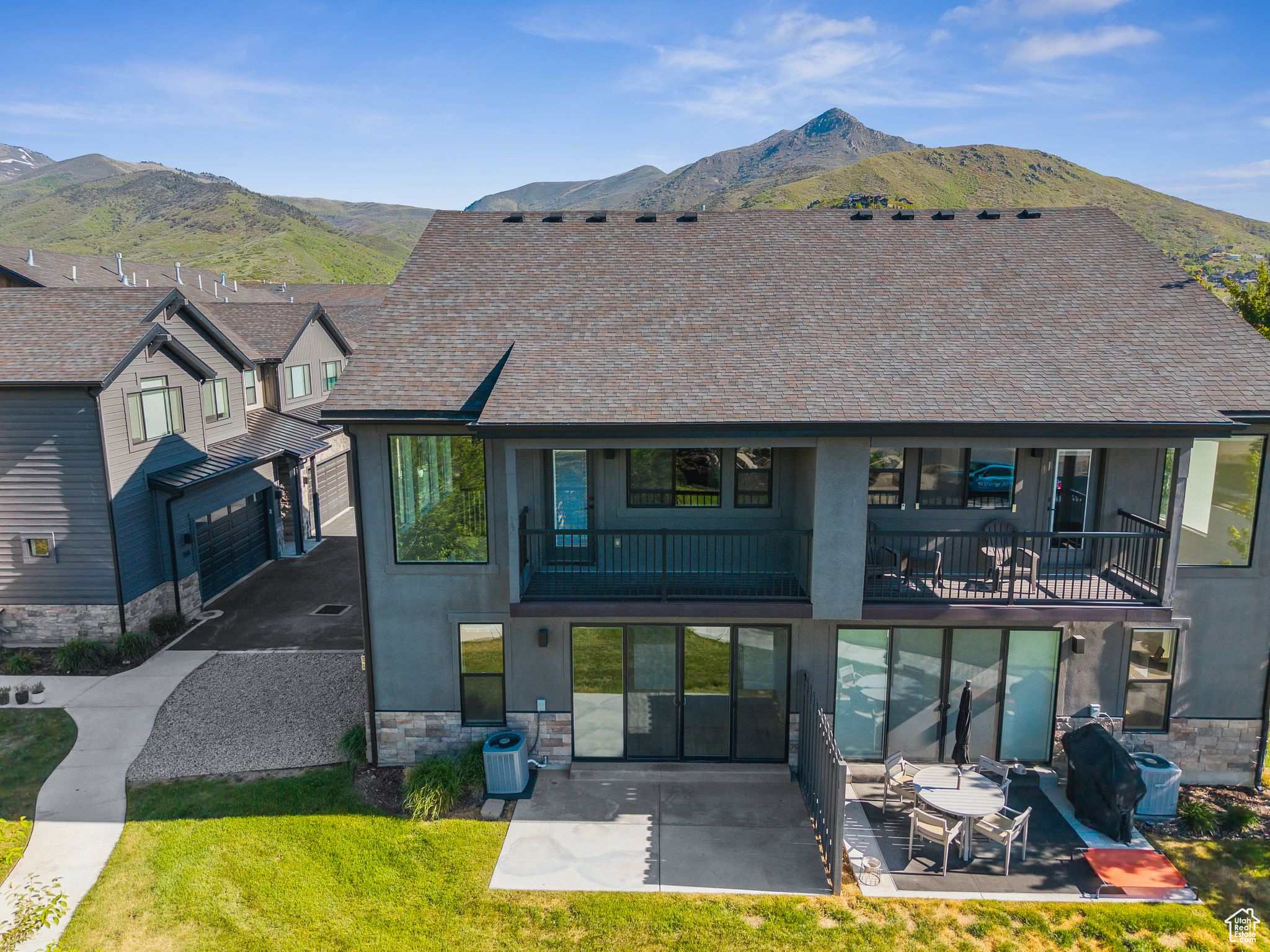 LODGES AT SNAKE CREEK - Residential