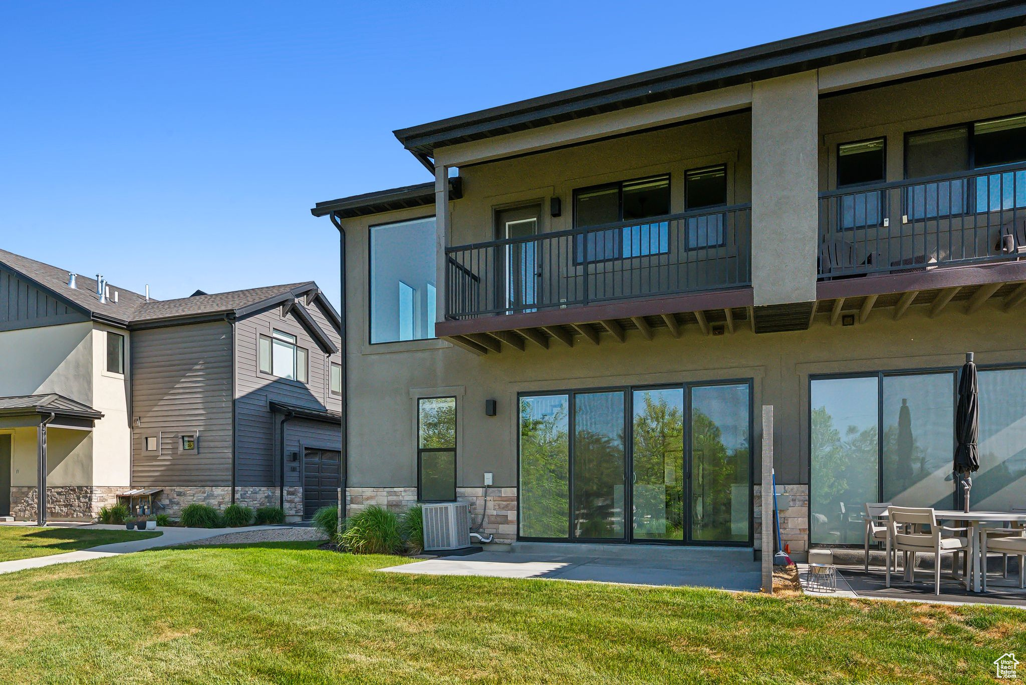 LODGES AT SNAKE CREEK - Residential