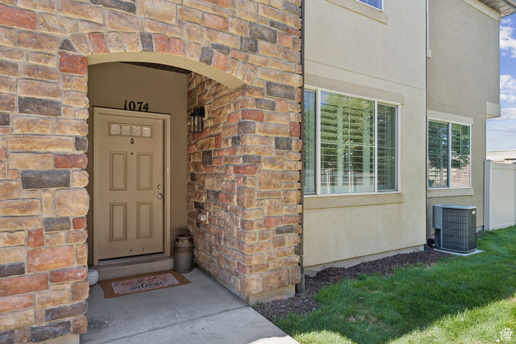 NORTH FOXBORO - Residential