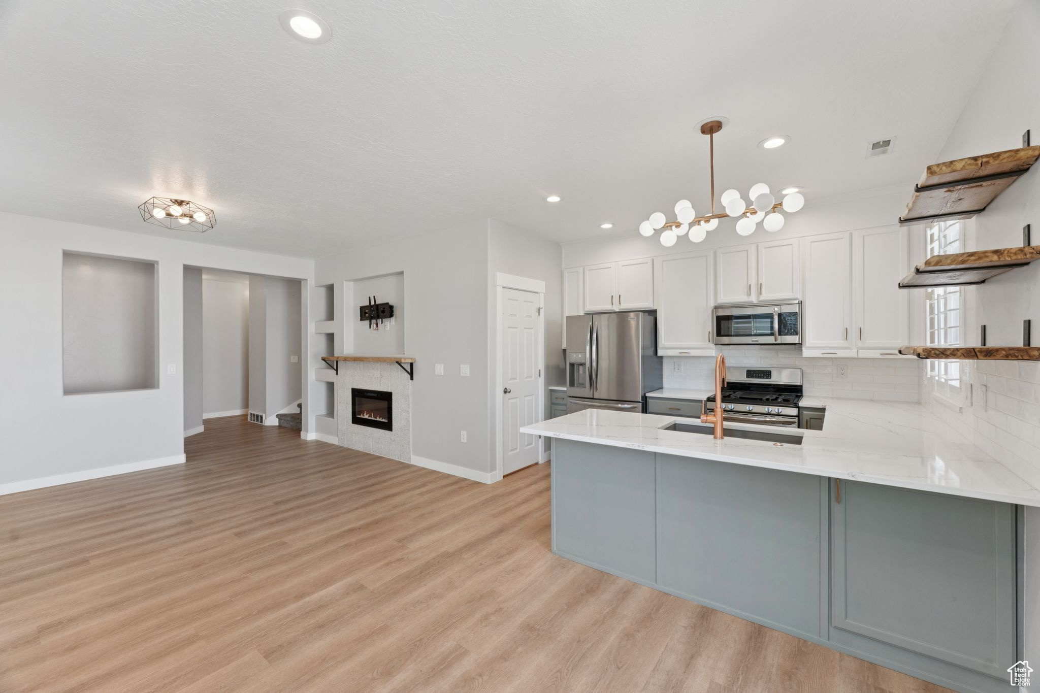 NORTH FOXBORO - Residential