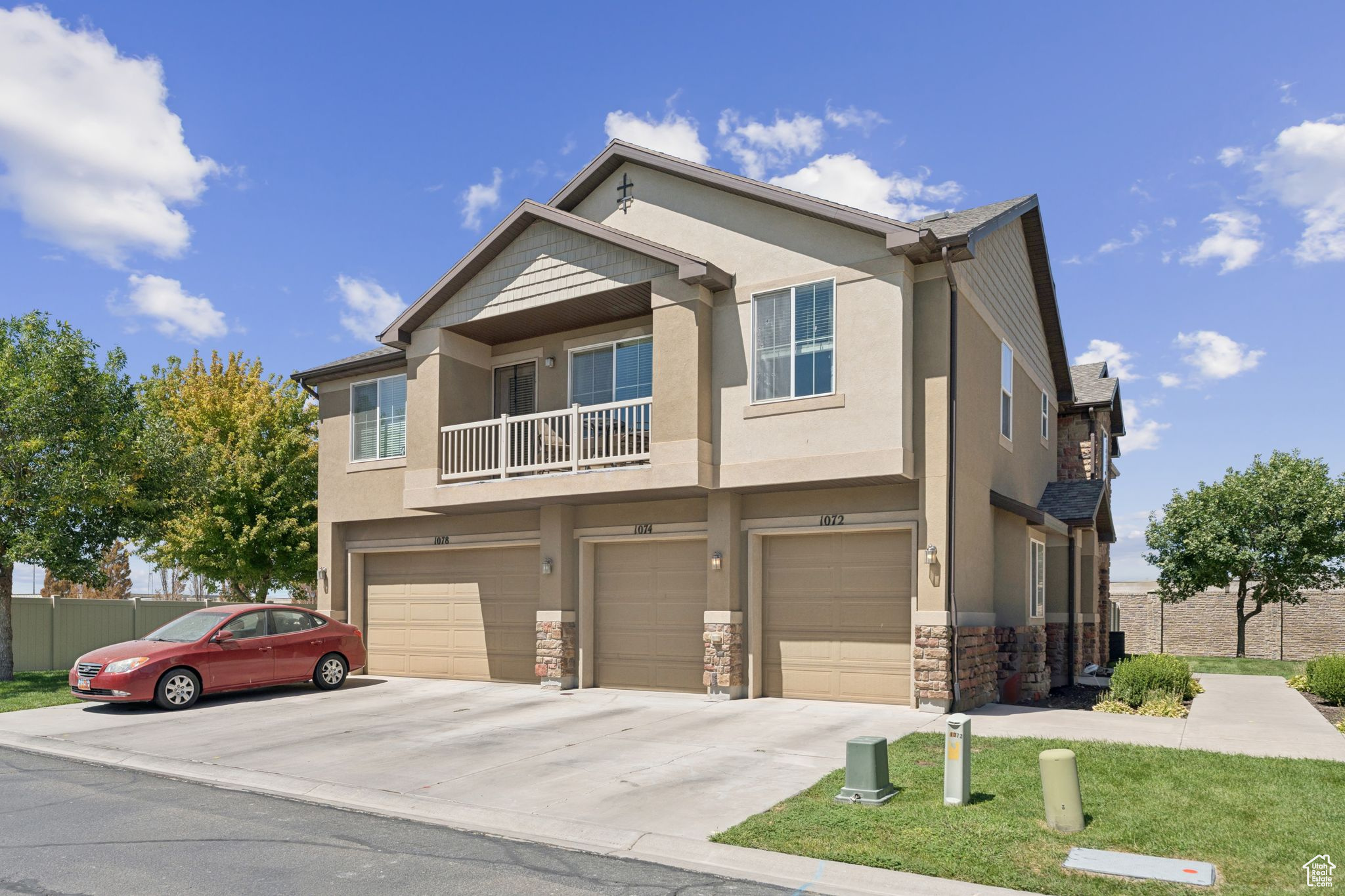NORTH FOXBORO - Residential