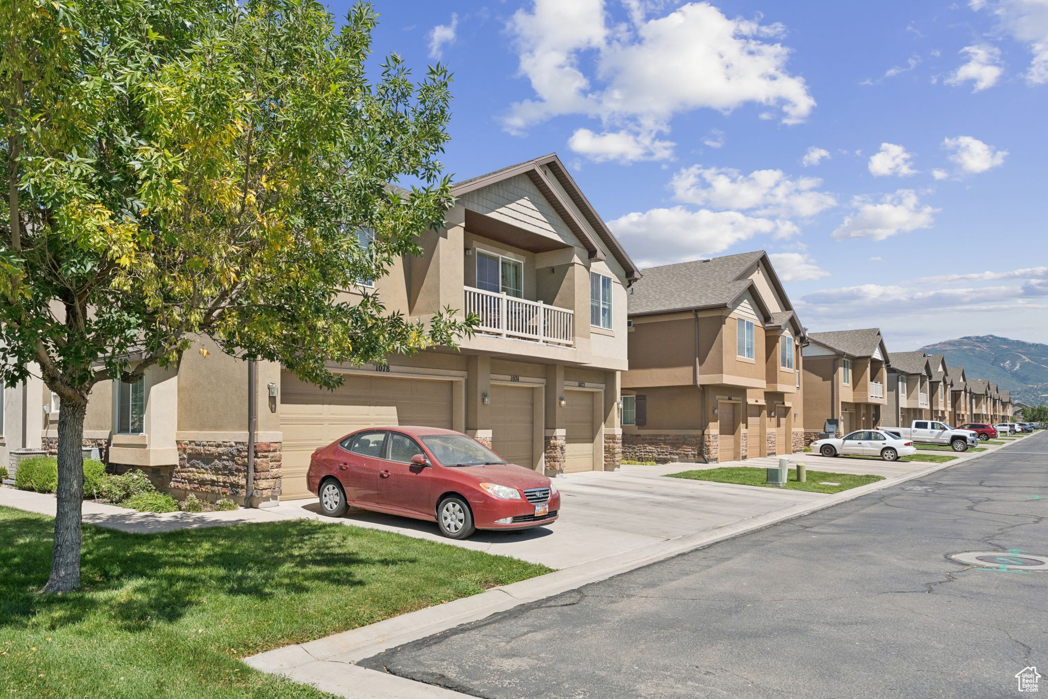 NORTH FOXBORO - Residential