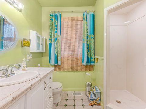 Tiny photo for 861 N 1100 E, Pleasant Grove, UT 84062 (MLS # 2134867)