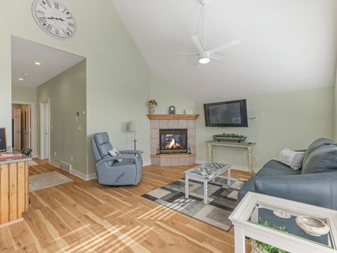 Tiny photo for 861 N 1100 E, Pleasant Grove, UT 84062 (MLS # 2134867)
