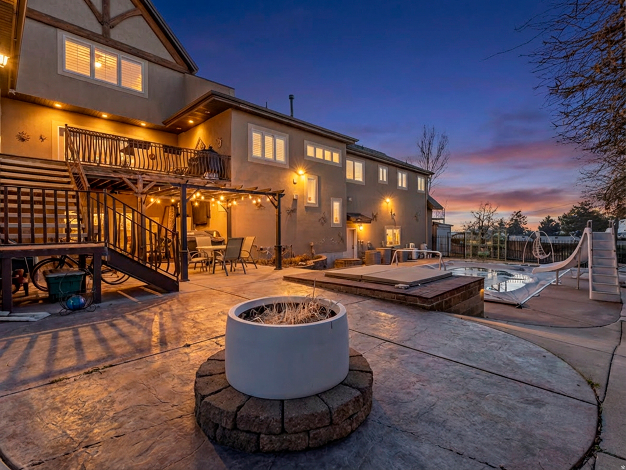 MOHOGANY RIDGE - Residential