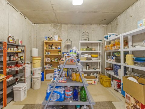 Tiny photo for 861 N 1100 E, Pleasant Grove, UT 84062 (MLS # 2134867)