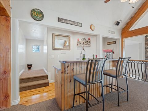 Tiny photo for 861 N 1100 E, Pleasant Grove, UT 84062 (MLS # 2134867)