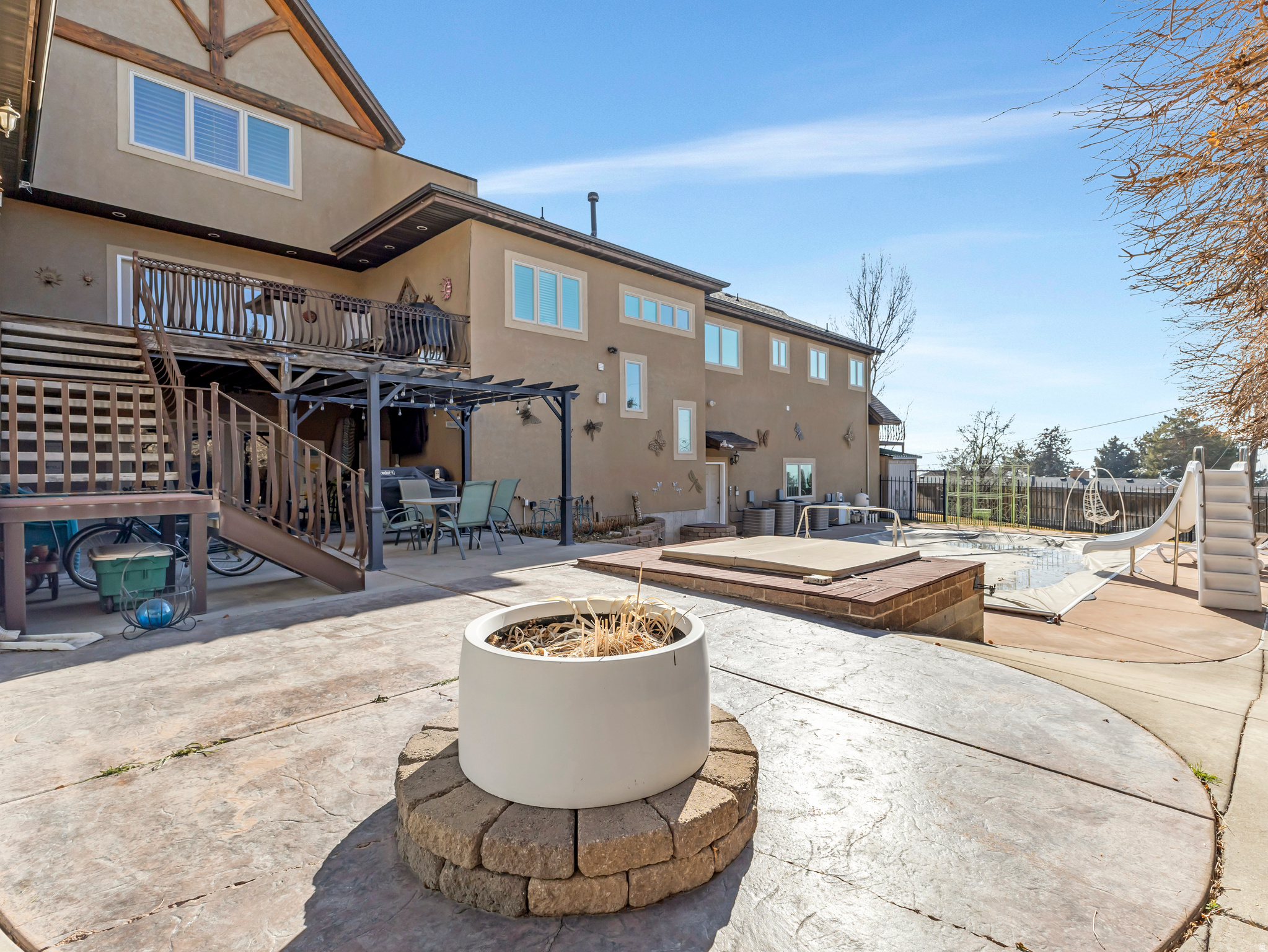 MOHOGANY RIDGE - Residential