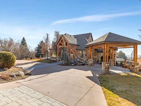 Tiny photo for 861 N 1100 E, Pleasant Grove, UT 84062 (MLS # 2134867)