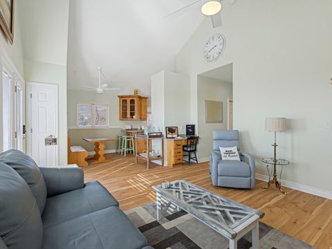 Tiny photo for 861 N 1100 E, Pleasant Grove, UT 84062 (MLS # 2134867)