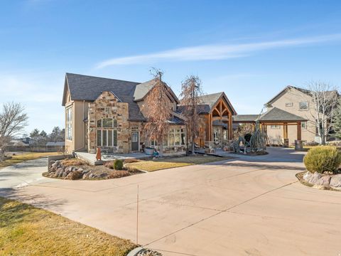 Tiny photo for 861 N 1100 E, Pleasant Grove, UT 84062 (MLS # 2134867)
