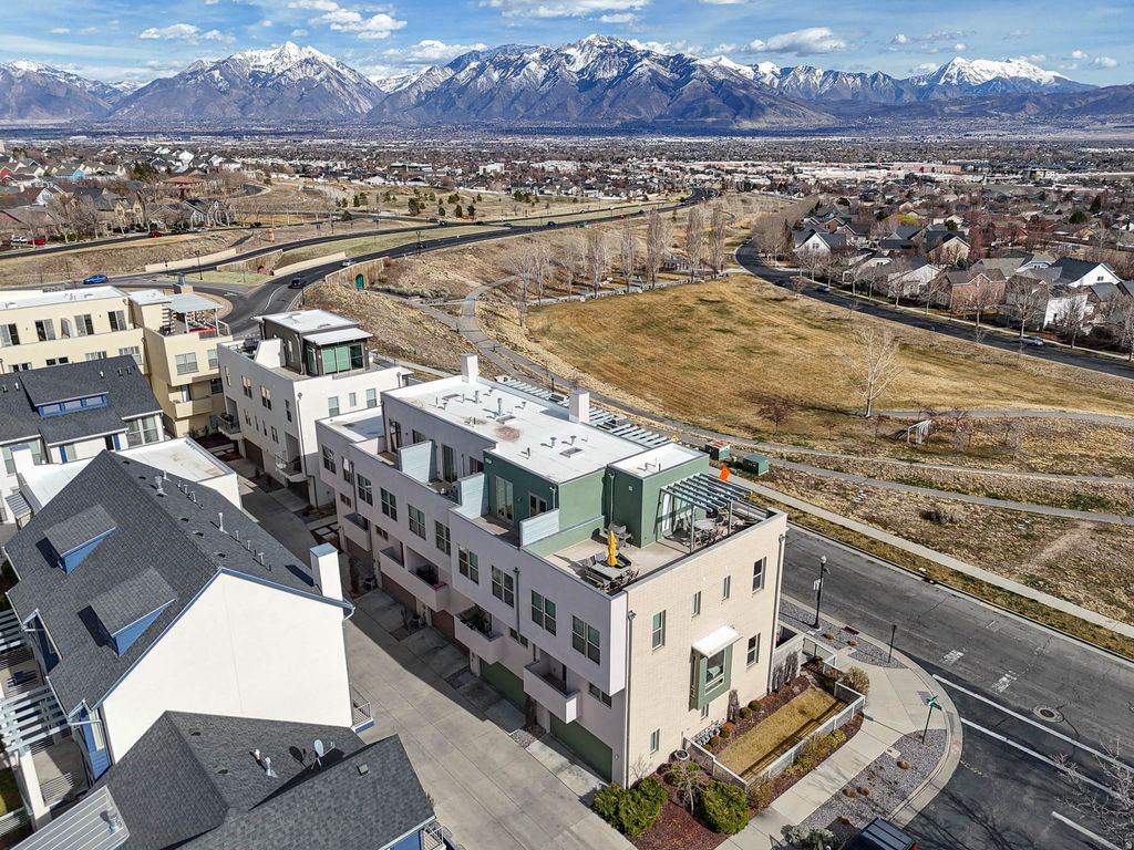 Photo of 4512 KESTREL RIDGE RD #313, South Jordan, UT 84009 (MLS # 2143372)