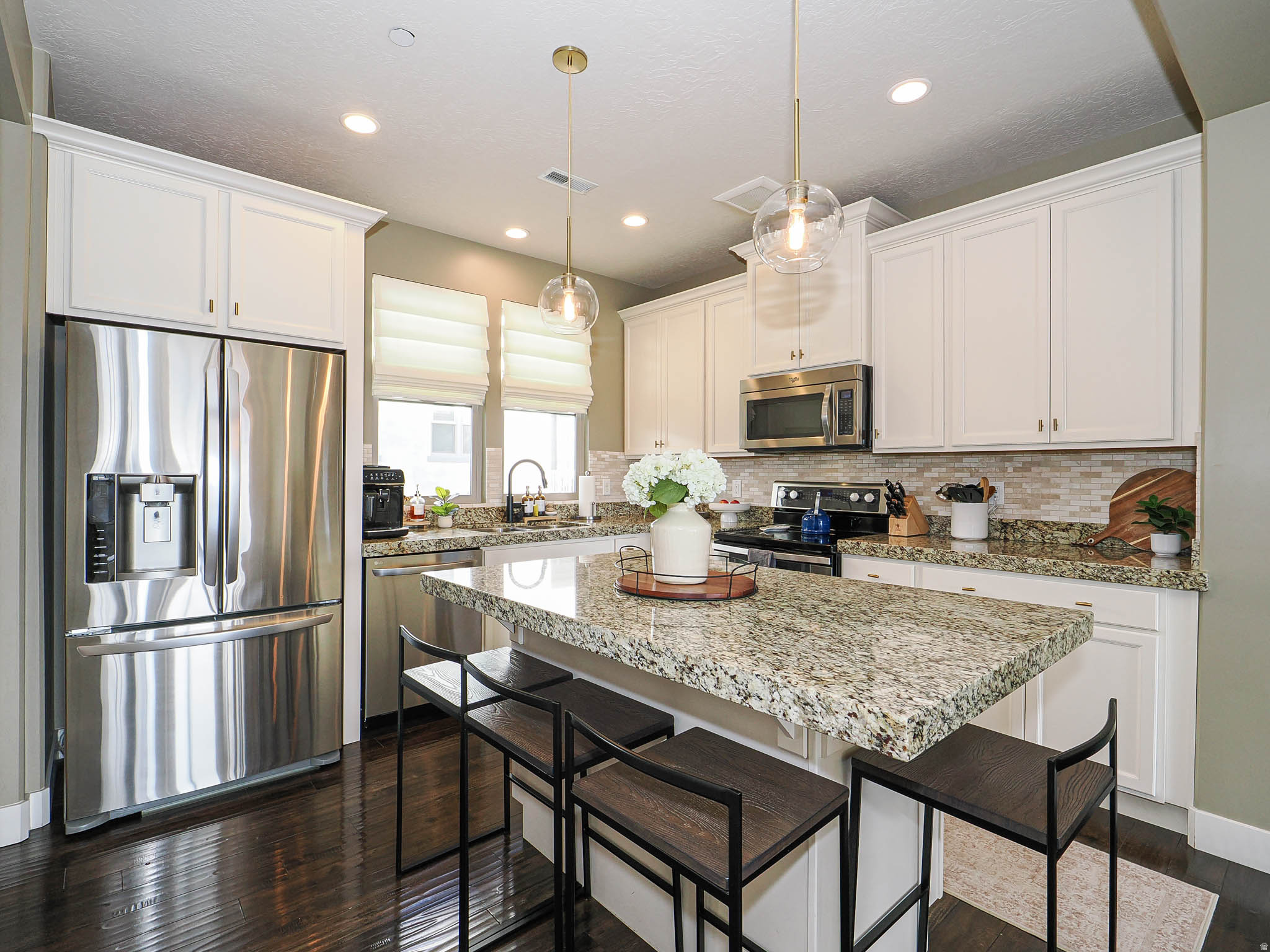 DAYBREAK - Residential