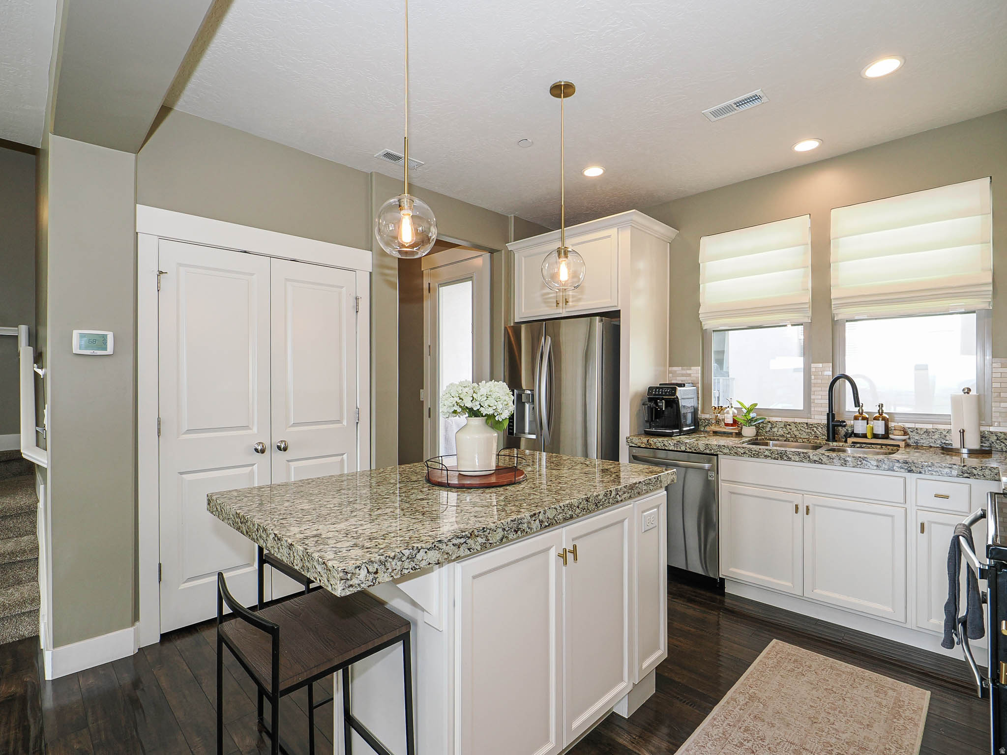 DAYBREAK - Residential