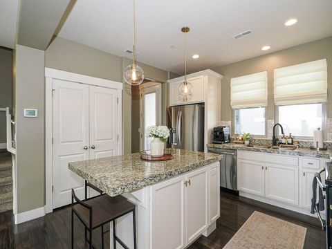 Tiny photo for 4512 KESTREL RIDGE RD #313, South Jordan, UT 84009 (MLS # 2143372)
