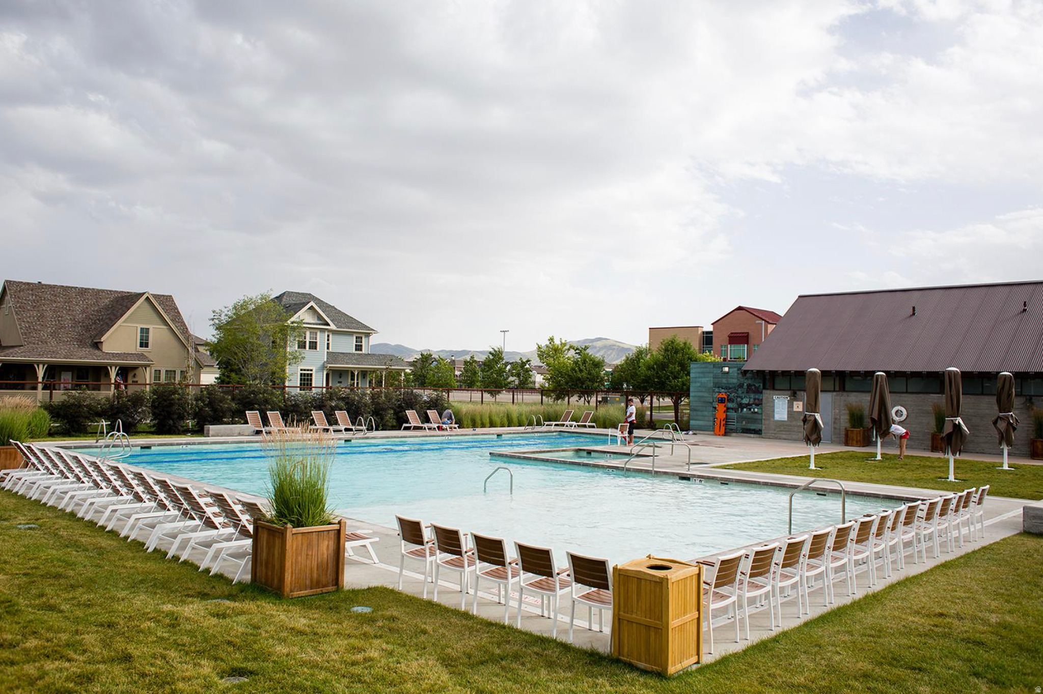 DAYBREAK - Residential