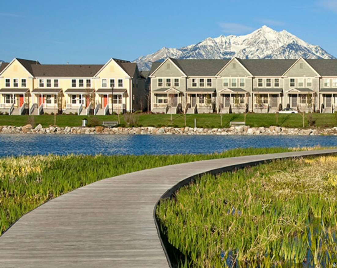 DAYBREAK - Residential