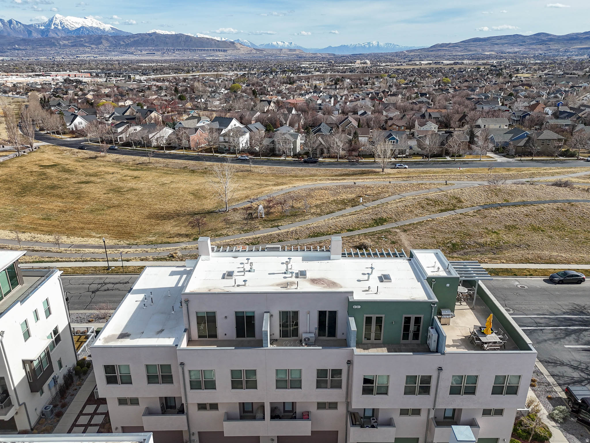 DAYBREAK - Residential