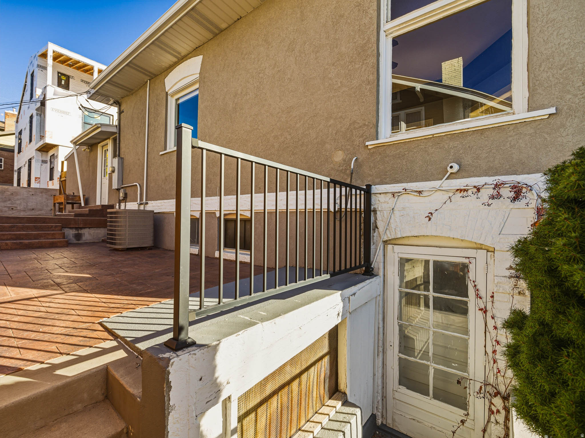 THE AVENUES - Residential