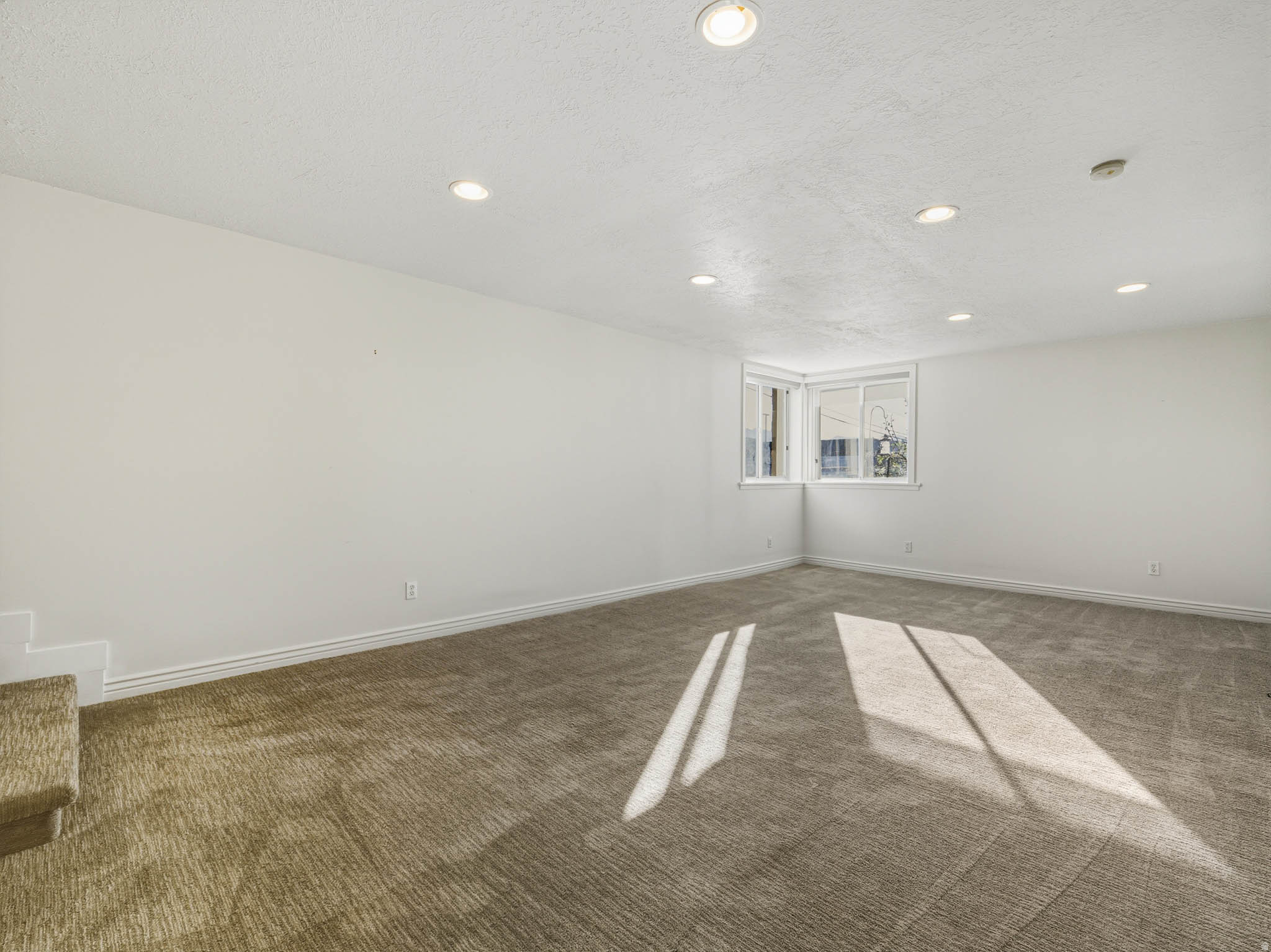 THE AVENUES - Residential