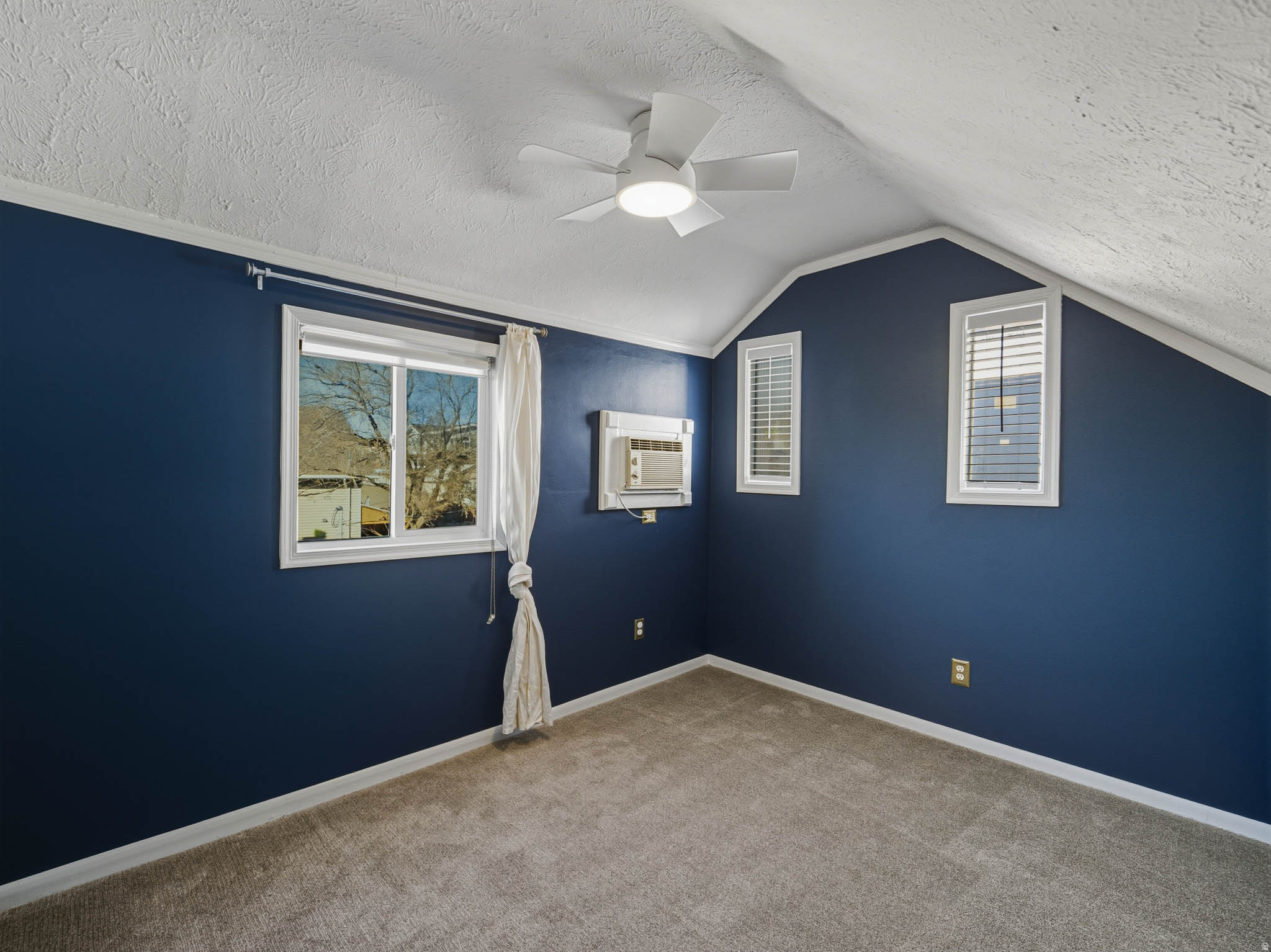 THE AVENUES - Residential