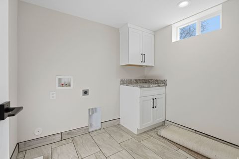 Tiny photo for 6121 S 520 E, Murray, UT 84107 (MLS # 2132289)