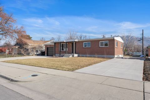 Tiny photo for 6121 S 520 E, Murray, UT 84107 (MLS # 2132289)