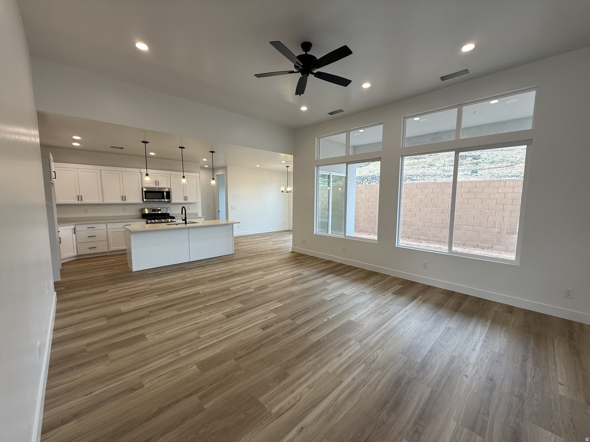 HURRICANE VIEWS - Residential